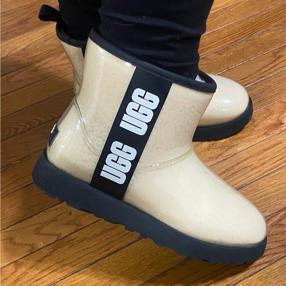 Clear classic mini Ugg rain boots size 7